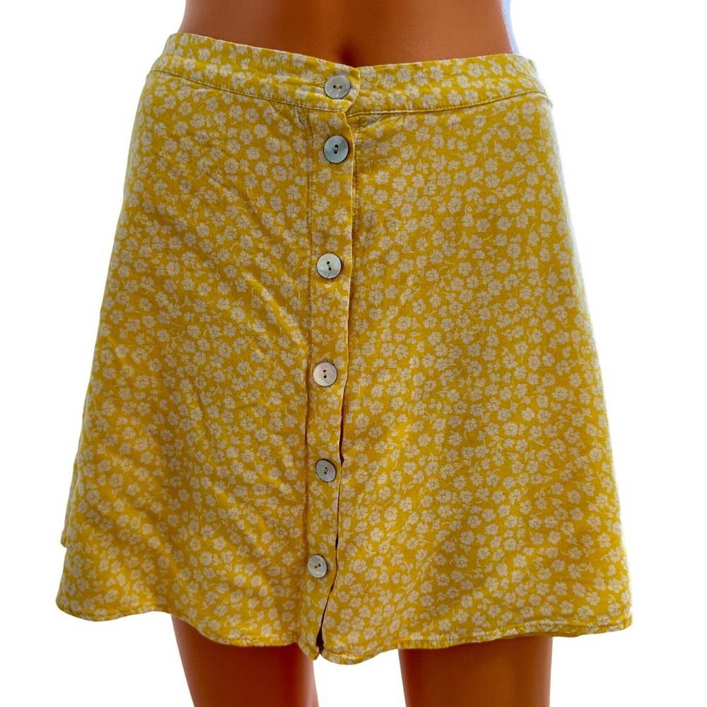 Skirt H&M Divided Yellow Floral Button Front Mini Skirt Size 6 Womens Viscose